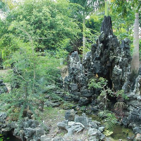 Khach San Linh Huong Hotel Son La Eksteriør billede