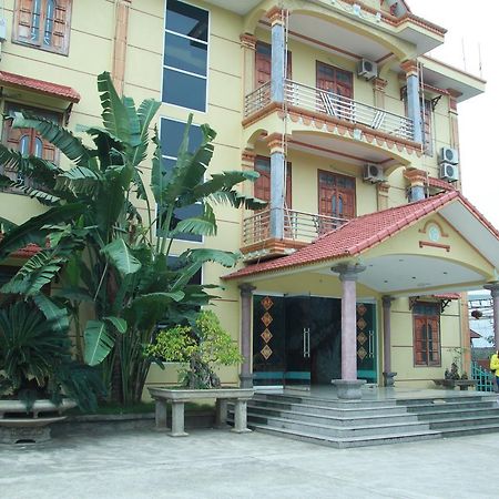 Khach San Linh Huong Hotel Son La Eksteriør billede